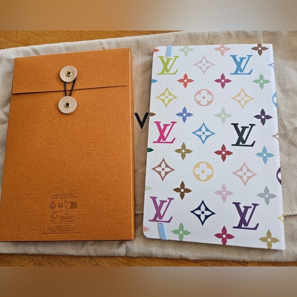 Louis vuitton 2025 Murikami Jane Notebook - Picture 5 of 10